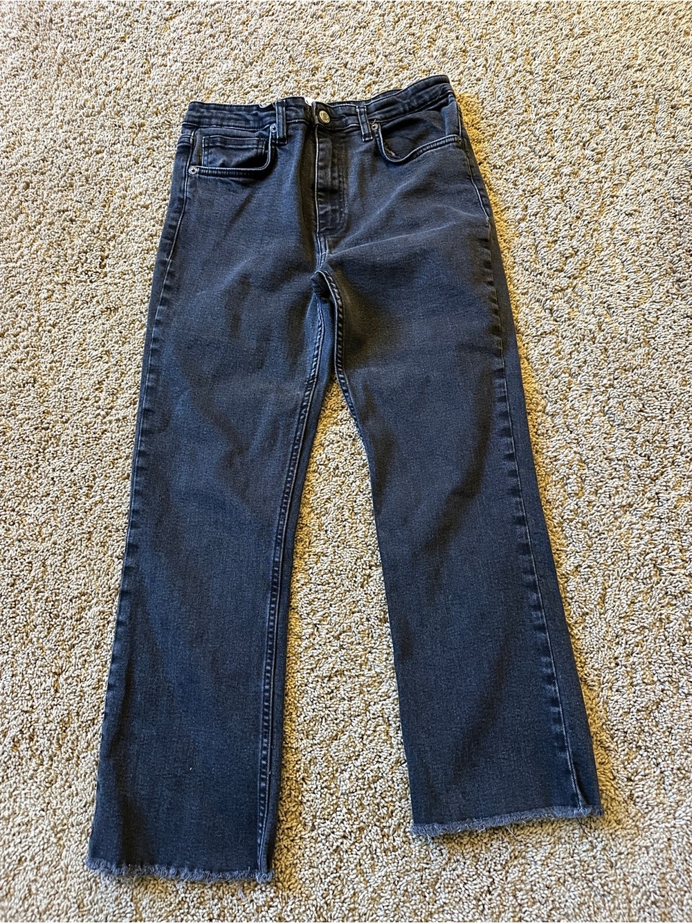 Zara Wommen's Straight-Leg Jeans in faded black washed